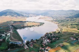 Građevinski teren na jezeru Sabljaci, Ogulin, أرض