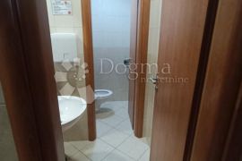 HOTEL PRVI RED DO MORA, ZAOSTROG, Gradac, Propriedade comercial