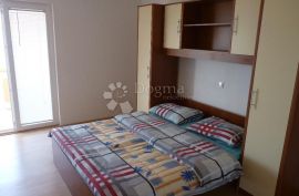 Kuća sa 6 apartman STARIGRAD PAKLENICA, Starigrad, Ev