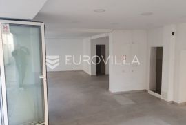 Novalja, Centar, Ulični lokal 39m2 i 49m2 na izvrsnoj lokaciji, Novalja, العقارات التجارية