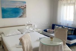 Kvalitetna nekretnina za investiciju (11 apartmana), Medulin, بيت