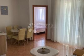 Kvalitetna nekretnina za investiciju (11 apartmana), Medulin, بيت