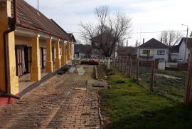 Kuca sa placem od 1800 m²,centar Knezevi Vinogradi,Baranja, Kneževi Vinogradi, Kuća