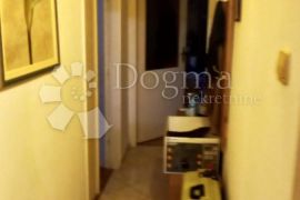 Poreč, apartman za adaptaciju na top lokaciji, Poreč, Daire