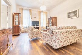 Zagreb, strogi centar, dvosoban stan NKP 66 m2, Zagreb, Flat