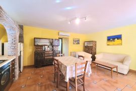 Poreč, simpaticni rustikalni stan  nadomak centra, Poreč, Appartement