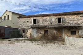 Kuća u nizu nadomak Rovinja, Rovinj, Kuća