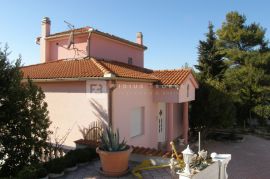 VODICE, lijepa villa na zemljištu 1867 m2, otvoren pogled na more, bazen, Vodice, Casa