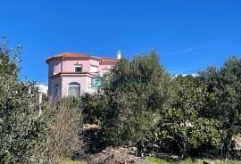 VODICE, lijepa villa na zemljištu 1867 m2, otvoren pogled na more, bazen, Vodice, Casa