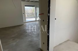 Kastav, stan 3S+DB u modernoj novogradnji, Kastav, Apartamento