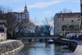 Crikvenica, etaža kuće sa terasama i garažom, 300m do plaže i centra, prodaja, Crikvenica, Daire