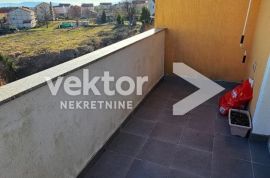 Viškovo, 3-soban s dnevnim boravkom i balkonom, Viškovo, Appartment