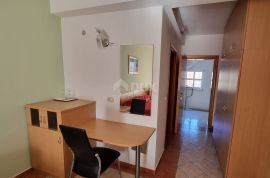 NOVI VINODOLSKI - studio apartman blizu mora, Novi Vinodolski, Daire