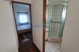 Vir, samostojeca kuca sa 5 apartmana, 190m do mora, Vir, Casa