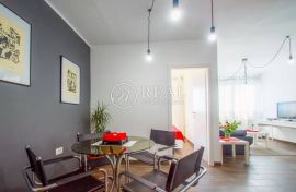 SNIŽENO! Prekrasan, kompletno renoviran 2S+DB stan od 88 m2!, Rijeka, Flat