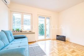 Zagreb, Peščenica, Turopoljska, dvosoban stan 48 m2, sa vrtom 85 m2, Zagreb, Appartement