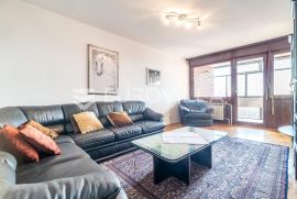 Zagreb, Vrapče, prostran troiposoban stan, NKP 94 m2, Zagreb, Apartamento