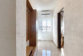 Kuća Pakoštane prodaja 84 m2+108 m2 okućnice, Pakoštane, Casa