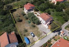 Kuće prodaja Ugljan 238 m2 + 112 m2 + velika okućnica, Preko, House