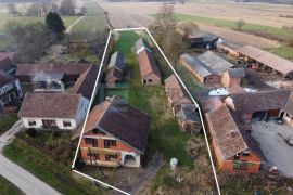 KUĆA S GOSPODARSKIM OBJEKTIMA PARUŽEVAC 400 m2 79.500 €, Dubrava, Famiglia