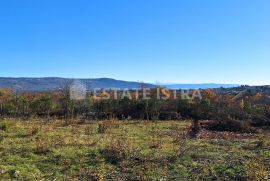 Istra, Rakalj - građevinsko zemljište 1005 m2 sa pogledom, Marčana, Terra