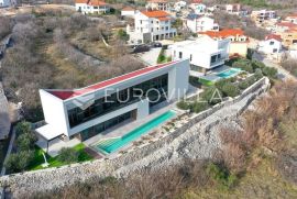 Krk, Vrbnik, jedinstvena villa 240 m2 na zemljištu 800 m2, Vrbnik, Σπίτι