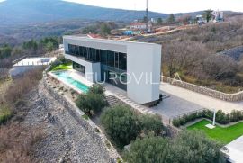 Krk, Vrbnik, jedinstvena villa 240 m2 na zemljištu 800 m2, Vrbnik, Дом