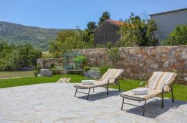 Luksuzna vila s bazenom od 33 m2-Tribalj, Vinodolska Općina, Casa