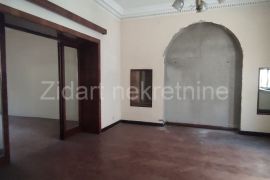 Brankova, salonac, odličana lokacija, Stari Grad, Appartement