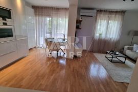 Pula, Monteserpo - 60m2, 2 sobe, terasa, Pula, Kвартира