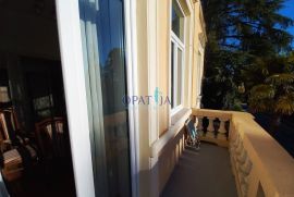 Opatija, centar, etaža za najam, Opatija, Kвартира