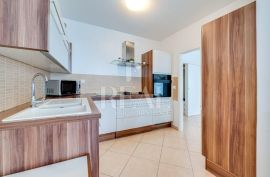 Prodaja stana u zgradi novije gradnje na Rujevici 3S+DB  95.54 M2, Rijeka, Appartement