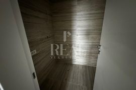 Restaurirana i kompletno obnovljena vila! Podmurvice, 1S+DB, 39.10 m2, parking, Rijeka, Flat