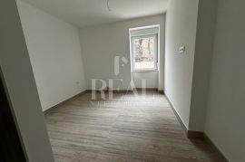 Podmurvice, vrhunski stan u renoviranoj vili, 2S+DB, 62,3 m2 plus 30 m2 terase, Rijeka, Apartamento