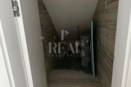 Podmurvice, vrhunski stan u renoviranoj vili, 2S+DB, 62,3 m2 plus 30 m2 terase, Rijeka, Apartamento