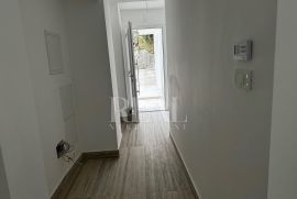 Podmurvice, vrhunski stan u renoviranoj vili, 2S+DB, 62,3 m2 plus 30 m2 terase, Rijeka, Apartamento