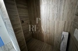 Podmurvice, vrhunski stan u renoviranoj vili, 2S+DB, 62,3 m2 plus 30 m2 terase, Rijeka, Apartamento