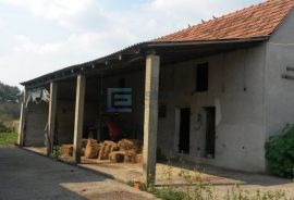 Kuća 200 m2 sa imanjem (5000 m2) Gundinci!, Gundinci, Famiglia