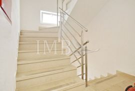 Apartmani 82 m2 - 101 m2 | Uhodan posao iznajmljivanja | Atraktivna lokacija | Dubrovnik, Dubrovnik, Διαμέρισμα