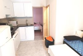 ISTRA, LIŽNJAN 1S+DB stan na prizemlju s vrtom i parkingom 36 m2, Ližnjan, Appartment