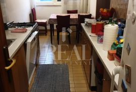 RASTOČINE-ULICA 1. MAJA, stan od 68 m2, 2S+DB, Rijeka, Apartamento