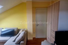 Kotež, Veletinska, trosoban stan, Palilula, Appartement