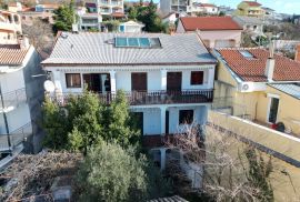 CRIKVENICA - stan prizemlje 180 m2 s panoramskim pogledom na more + okoliš 250 m2, Crikvenica, Daire