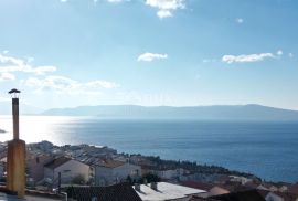 CRIKVENICA - stan prizemlje 180 m2 s panoramskim pogledom na more + okoliš 250 m2, Crikvenica, Daire