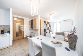 Zagreb, Rudeš, trosoban stan NKP 75,22 m2 + garaža, Zagreb, Appartment