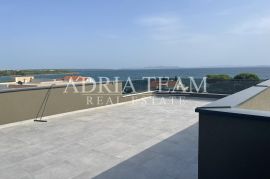 LUKSUZNI APARTMANI U STAMBENOJ ZGRADI, 70M OD MORA - PRIVLAKA - ZADAR, Privlaka, Διαμέρισμα