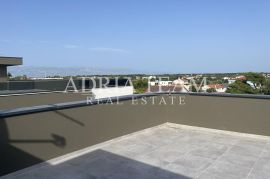 LUKSUZNI APARTMANI U STAMBENOJ ZGRADI, 70M OD MORA - PRIVLAKA - ZADAR, Privlaka, Διαμέρισμα