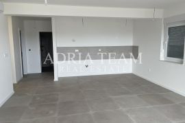 LUKSUZNI APARTMANI U STAMBENOJ ZGRADI, 70M OD MORA - PRIVLAKA - ZADAR, Privlaka, Διαμέρισμα