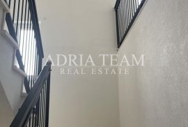 LUKSUZNI APARTMANI U STAMBENOJ ZGRADI, 70M OD MORA - PRIVLAKA - ZADAR, Privlaka, Διαμέρισμα