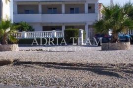 APARTMANI 3u1, IZVRSNA PRILIKA!!! PRVI RED DO MORA, VIR - ZADAR, Vir, Apartamento